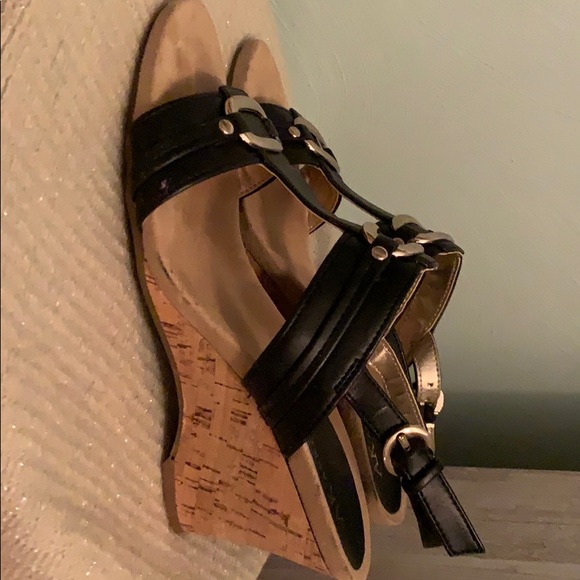 Anne Klein / gold accent cork wedge - Picture 2 of 7